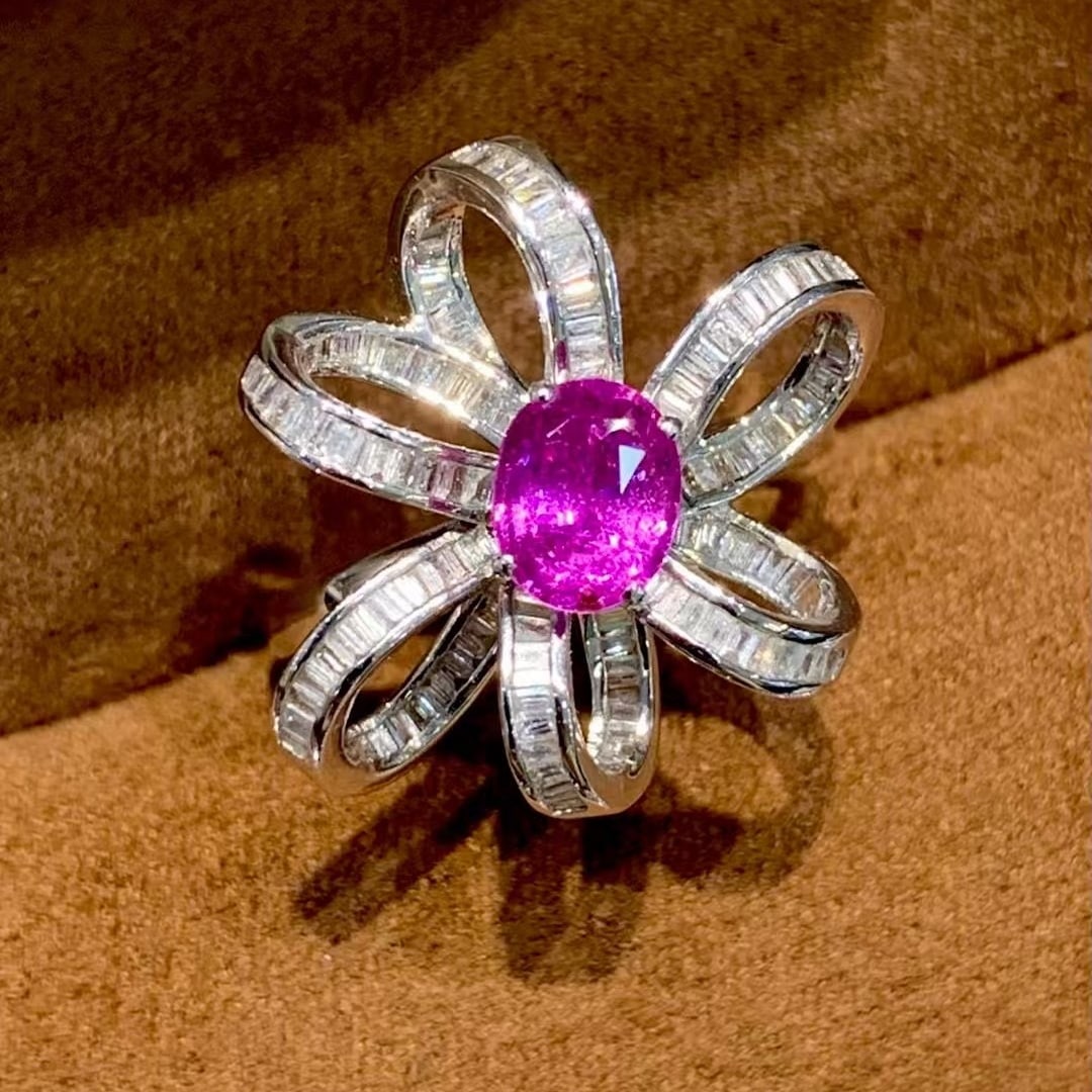 14k Gold 1.2 Ct Natural Sapphire & Diamond Ring: Ref:230978412 // gold content:14k gold // ring size:7. 25us // // main gemstone:sapphire // shape:oval // carat weight:1. 2ct // color:purple // treatment:natural // // adjacent gemstone 2 :