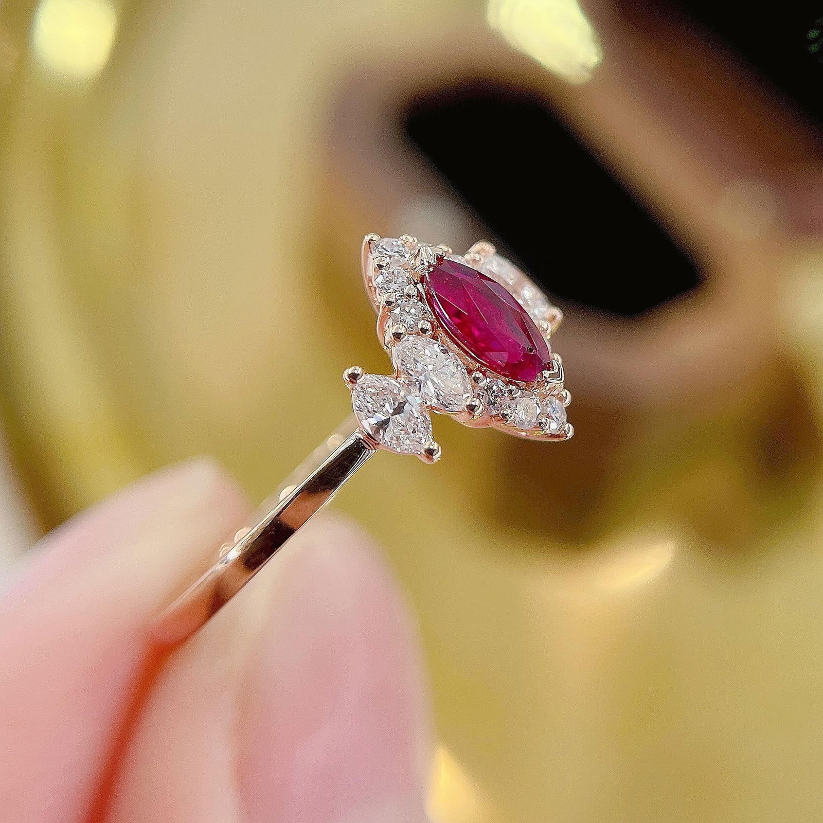 18k Gold 0.57 Ctw Natural Ruby & Diamond Ring - 3