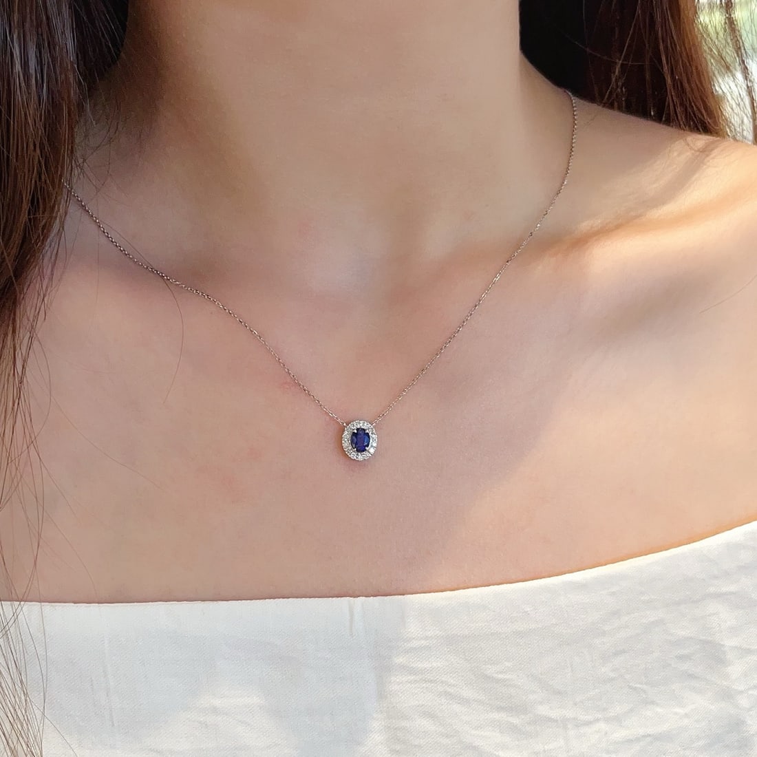 18k Gold 0.80 Ctw Natural Sapphire & Diamond Necklace - 4