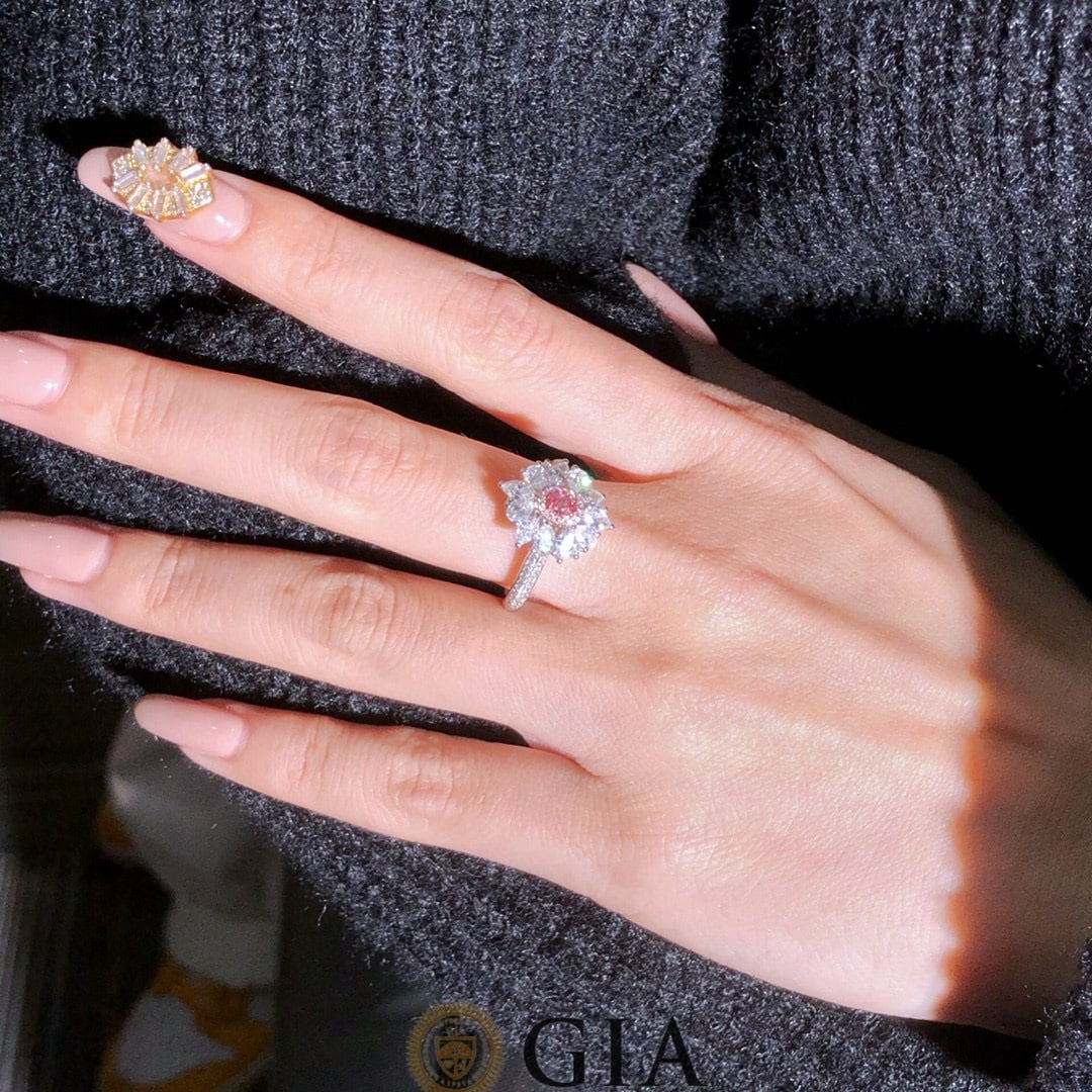 Gia Certified 18k Gold 1.40 Ctw Natural Pink Diamond & Diamond Ring/pendant( Without Chain ) - 4