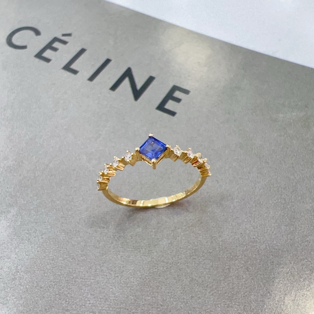 18k Gold 0.45 Ctw Natural Sapphire & Diamond Ring - 2