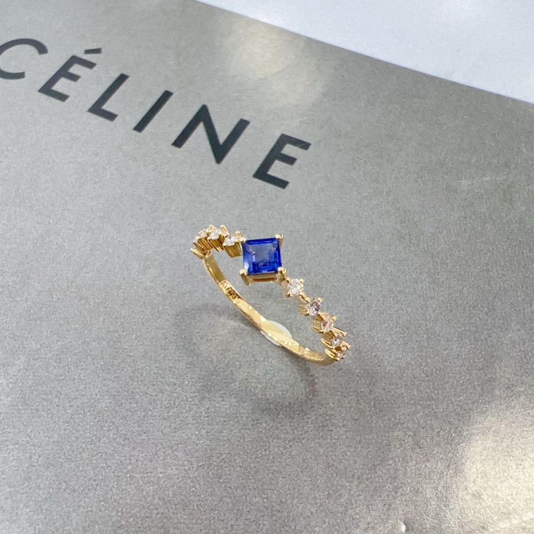 18k Gold 0.45 Ctw Natural Sapphire & Diamond Ring - 3