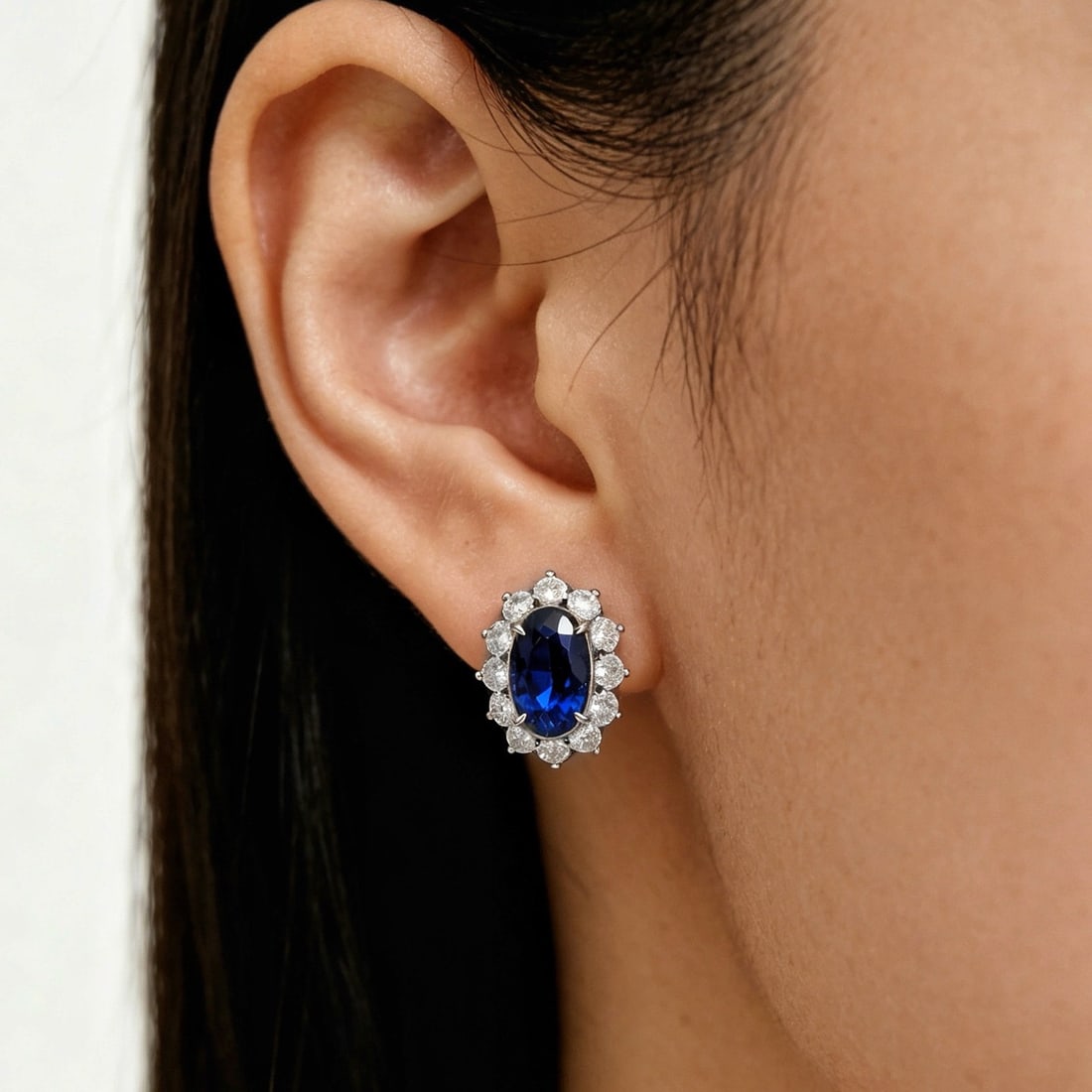 18k Gold 1.43 Ctw Vivid Blue Natural Sapphire & Diamond Earrings - 4