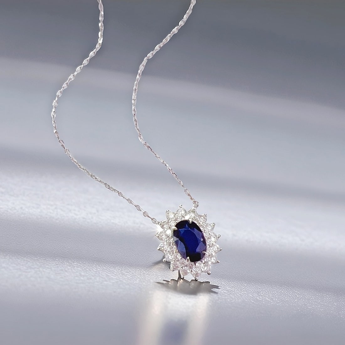 18k Gold 0.98 Ctw Natural Sapphire & Diamond Necklace - 3