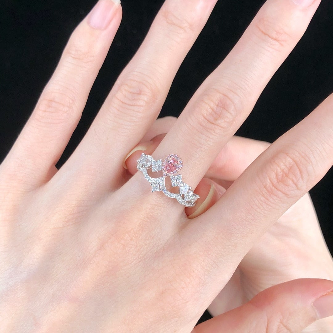 18k Gold 0.14 Ct Natural Pink Diamond & Diamond Ring - 4