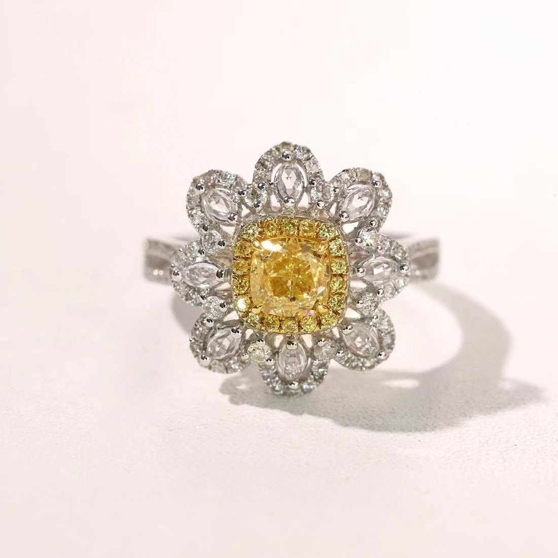 14k Gold 1.56 Ctw Natural Yellow Diamond & Diamond Ring - 2