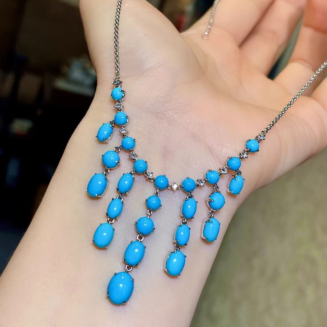 14k Gold 13.37 Ctw Natural Blue Turquoise & Diamond Necklace: Ref:231125157 // gold content:14k gold // main gemstone:blue turquoise // shape:multiple // carat weight:13. 22ct // color:blue // treatment:natural // // adjacent gemstone 2 : diamond // shape:round