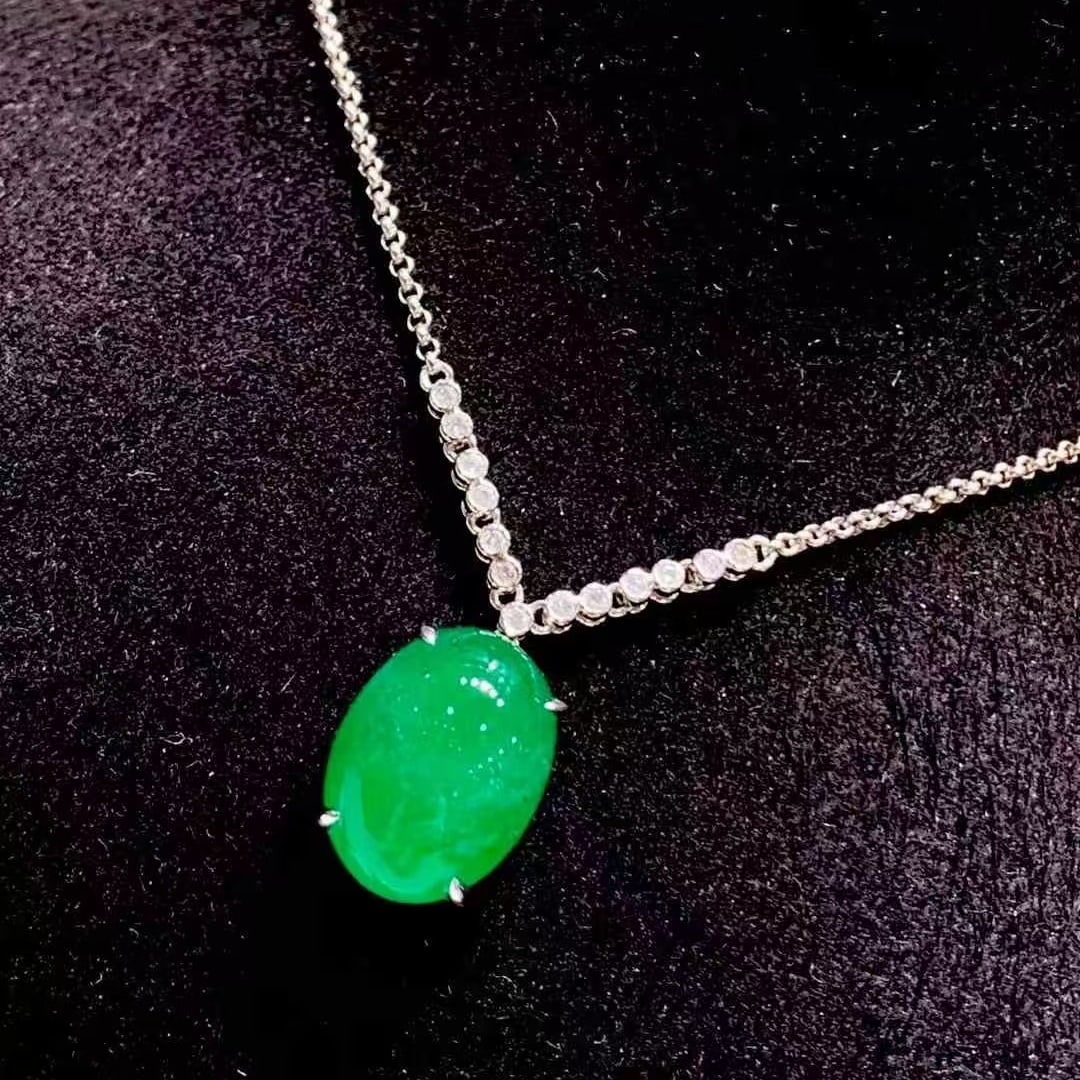 14k Gold 8.1 Ct Natural Emerald & Diamond Necklace - 5