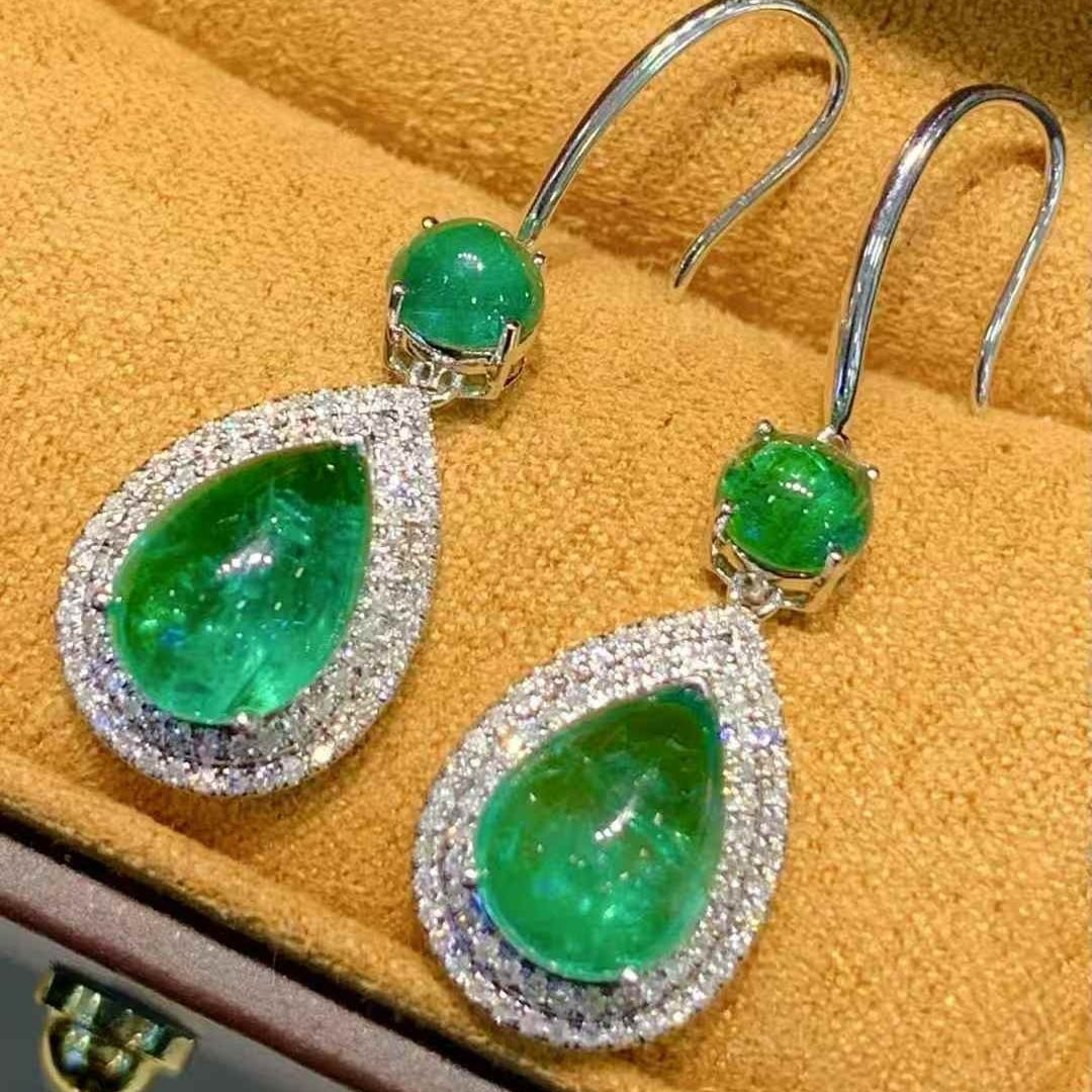 14k Gold 5.2 Ct Natural Emerald & Diamond Earrings - 3