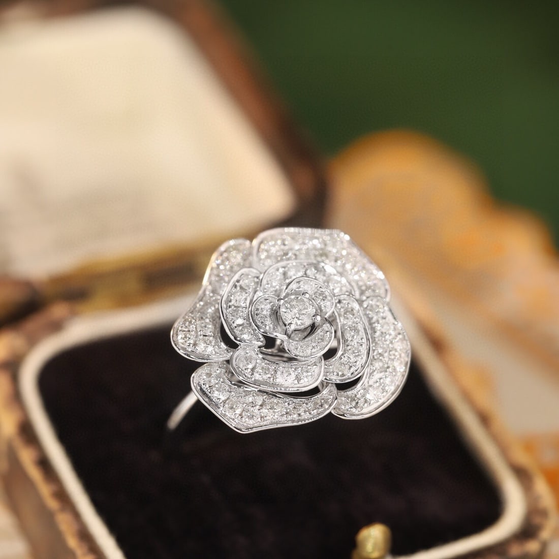 14k Gold 1 Ct Natural H Diamond & Flowers Ring - 2