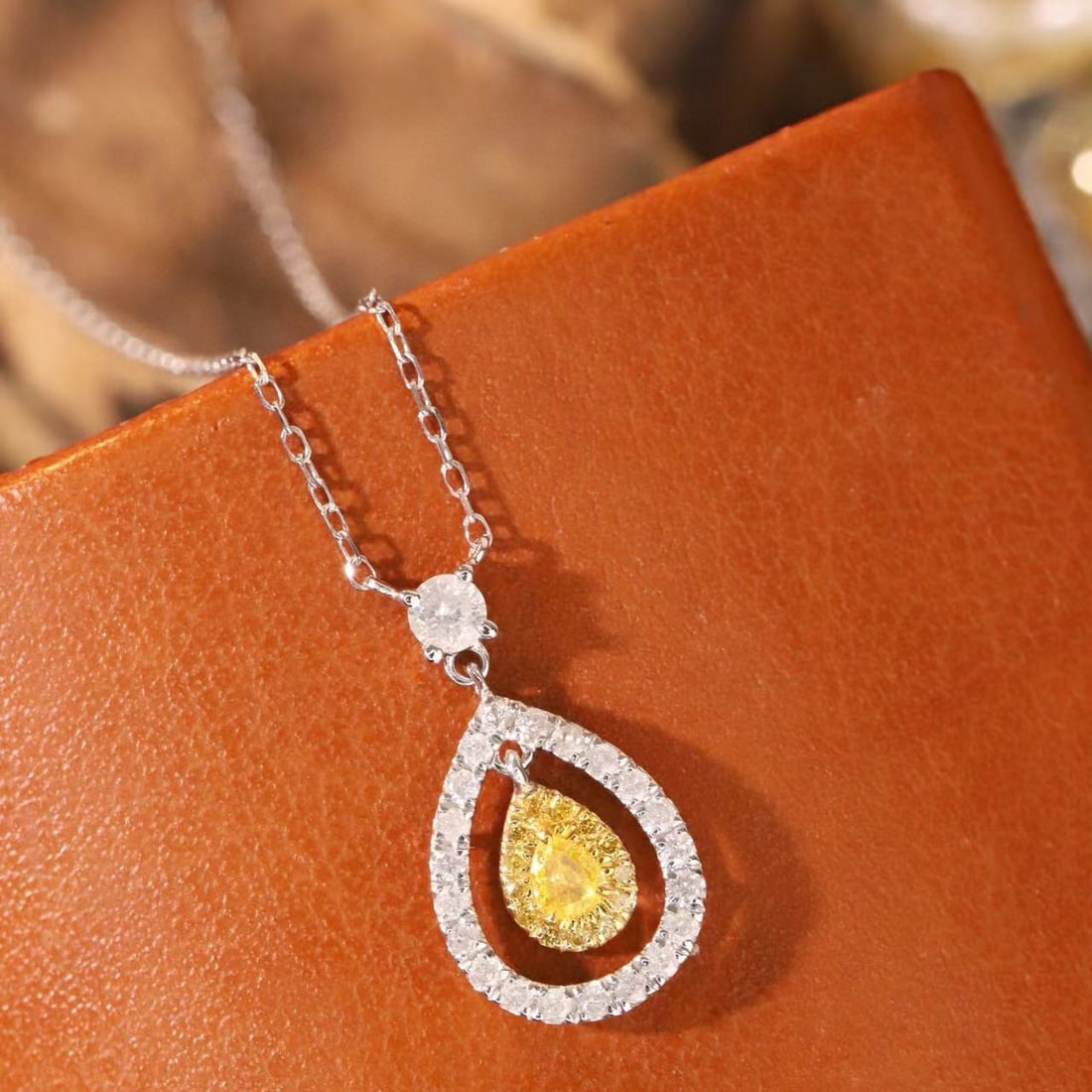 14k Gold 0.40 Ctw Natural Yellow Diamond & Diamond Necklace - 2