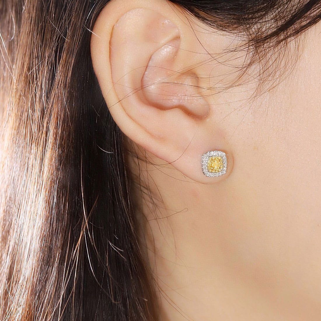 14k Gold 0.5 Ct Natural Color Diamond Earrings - 8