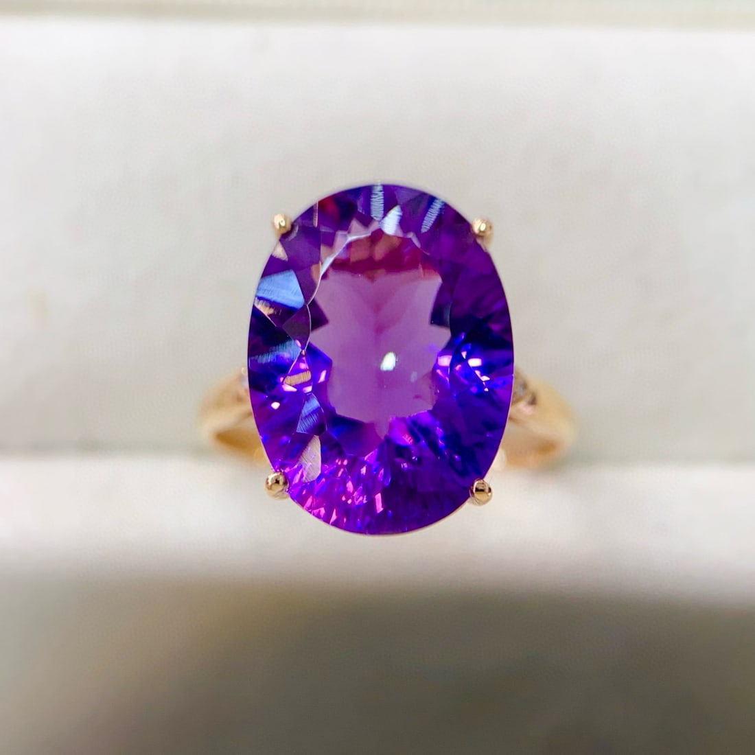 14k Gold 8.72 Ctw Natural Amethyst & Diamond Ring - 3