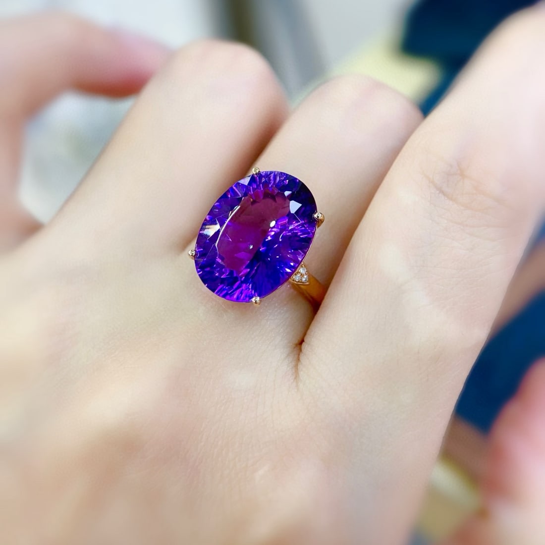 14k Gold 8.72 Ctw Natural Amethyst & Diamond Ring - 4