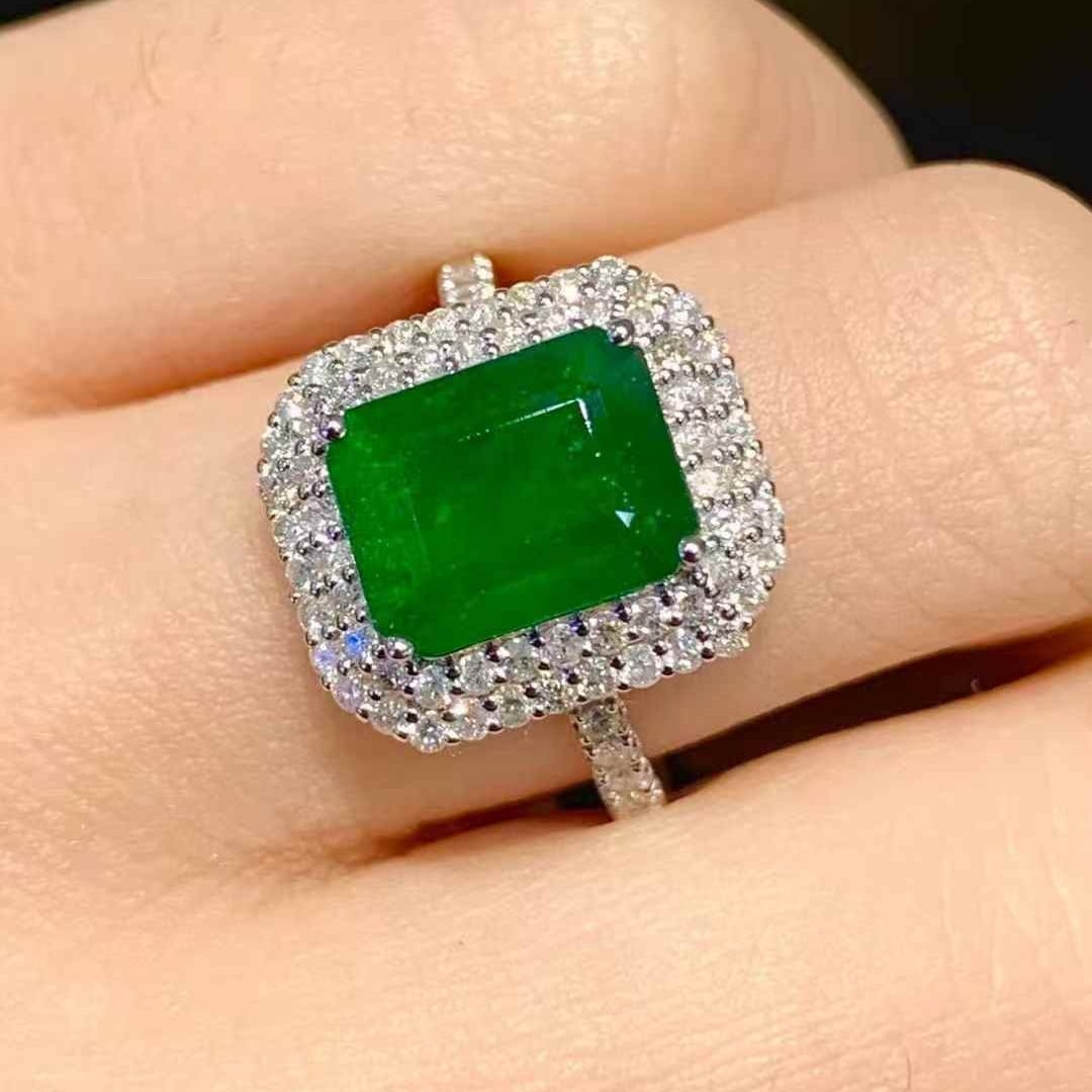 14k Gold 2.08 Ct Vivid Green Natural Emerald & Diamond Ring - 5