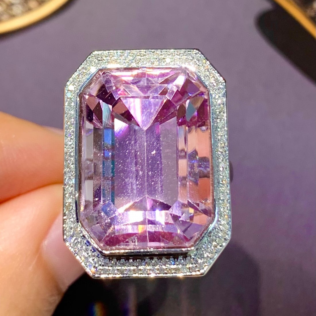 14k Gold 25.6 Ct Natural Kunzite & Diamond Ring - 4