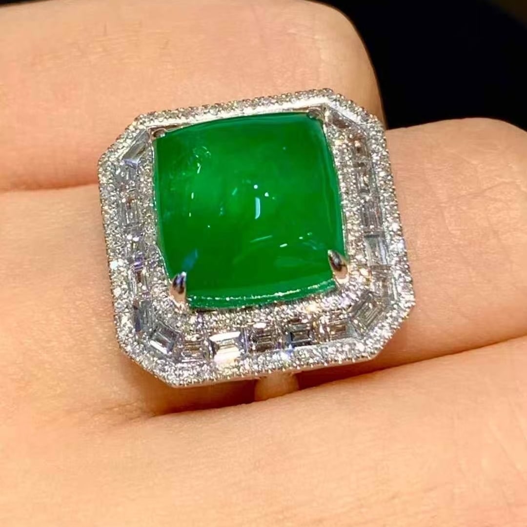 14k Gold 7.2 Ct Vivid Green Natural Emerald & Diamond Ring - 5