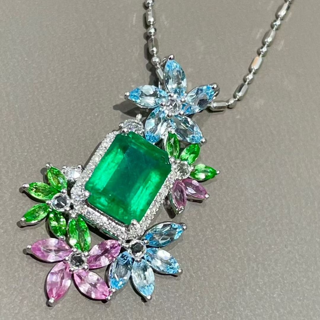 14k Gold 1.63 Ct Natural Emerald & Diamond Pendant( Without Chain ) - 2