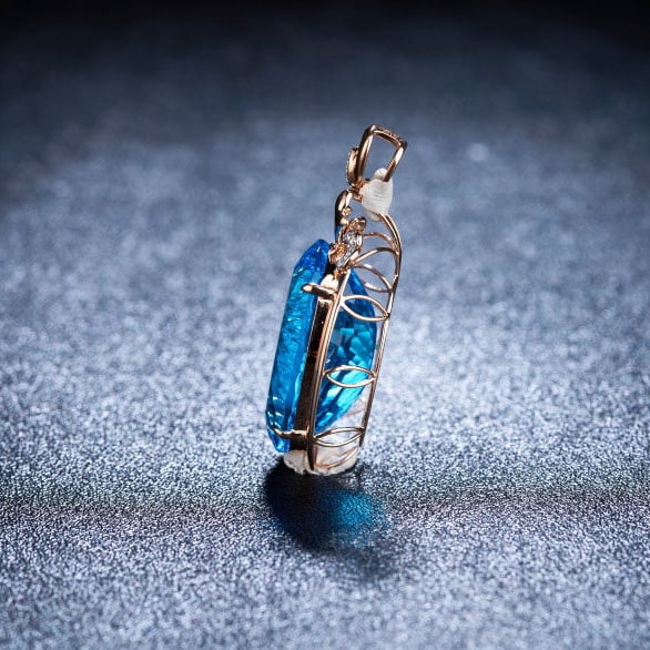 14k Gold 20.25 Ct Natural Topaz & Diamond Pendant( Without Chain ) - 4