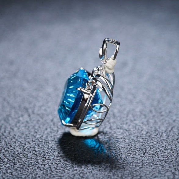 14k Gold 16.8 Ct Natural Topaz & Diamond Pendant( Without Chain ) - 4