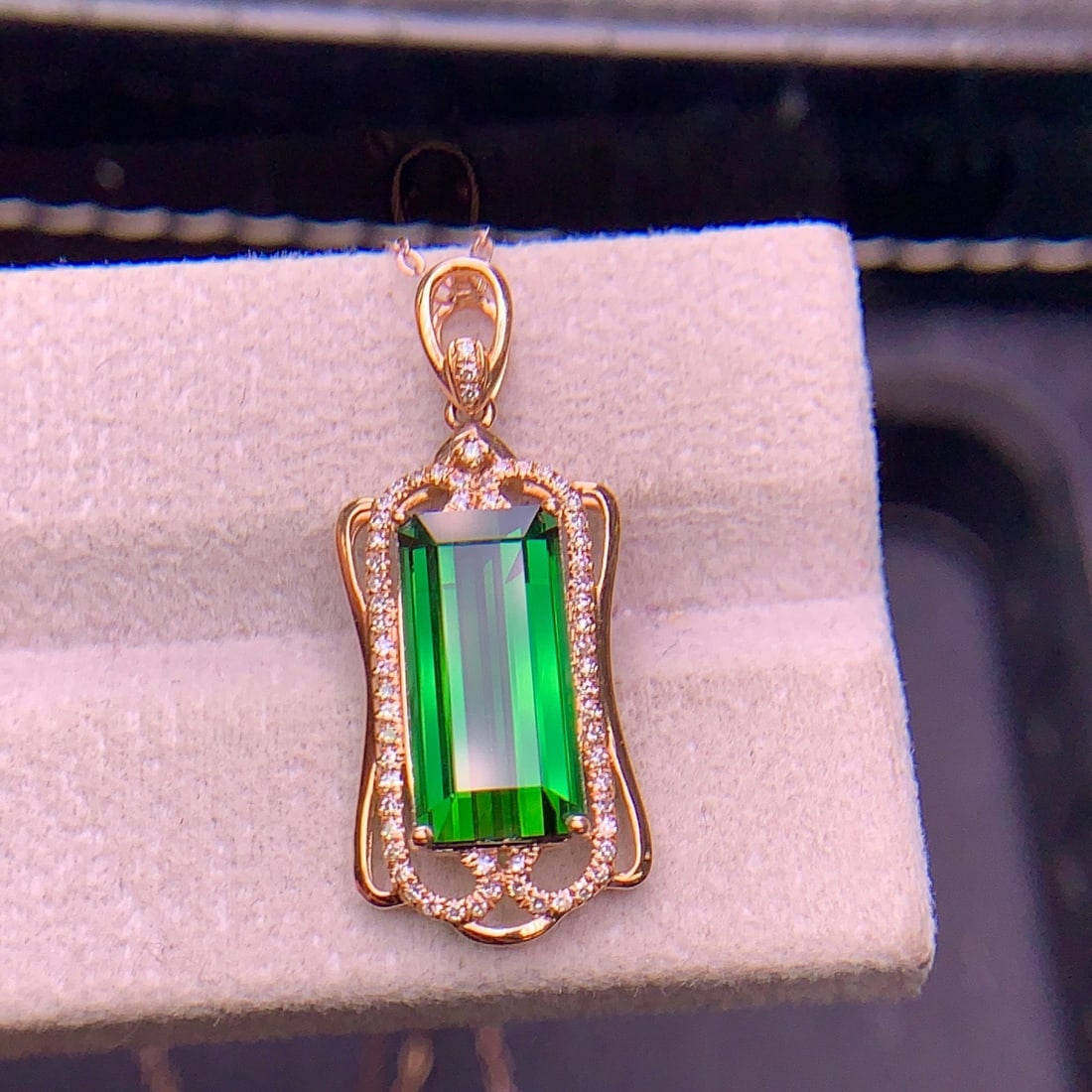 14k Gold 4.1 Ct Natural Tourmaline & Diamond Pendant( Without Chain ) - 4