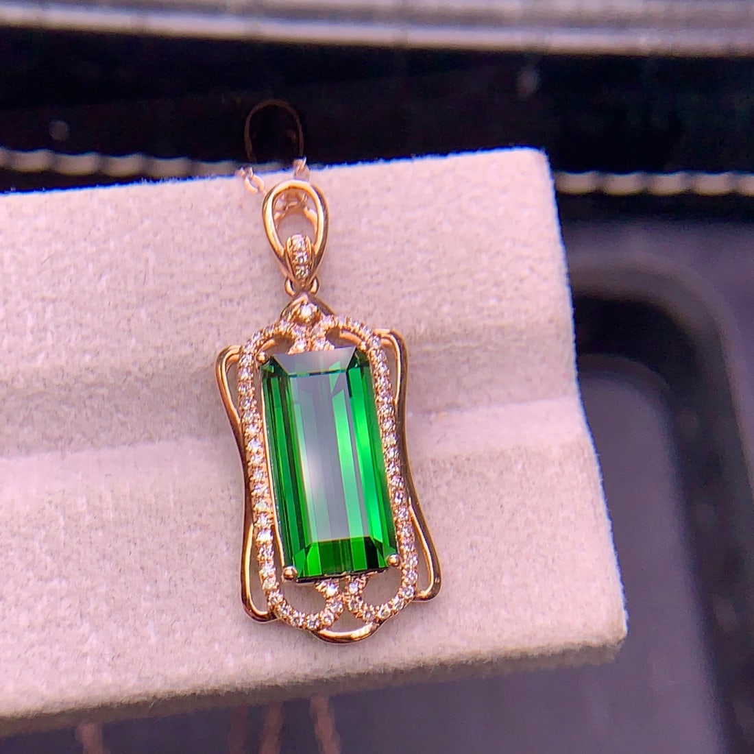 14k Gold 4.1 Ct Natural Tourmaline & Diamond Pendant( Without Chain ) - 5