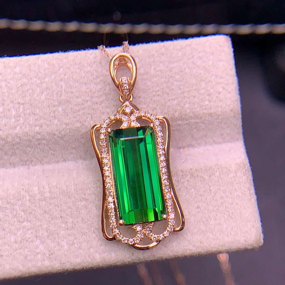 14k Gold 4.1 Ct Natural Tourmaline & Diamond Pendant( Without Chain ) - 9