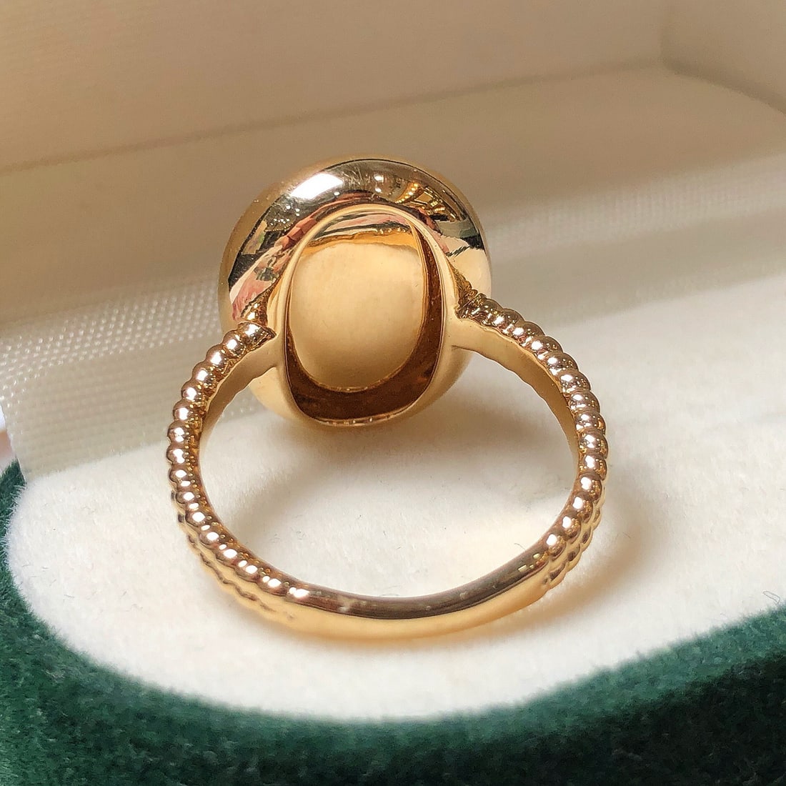 14k Gold 5.0 Ct Natural Opal Ring - 6