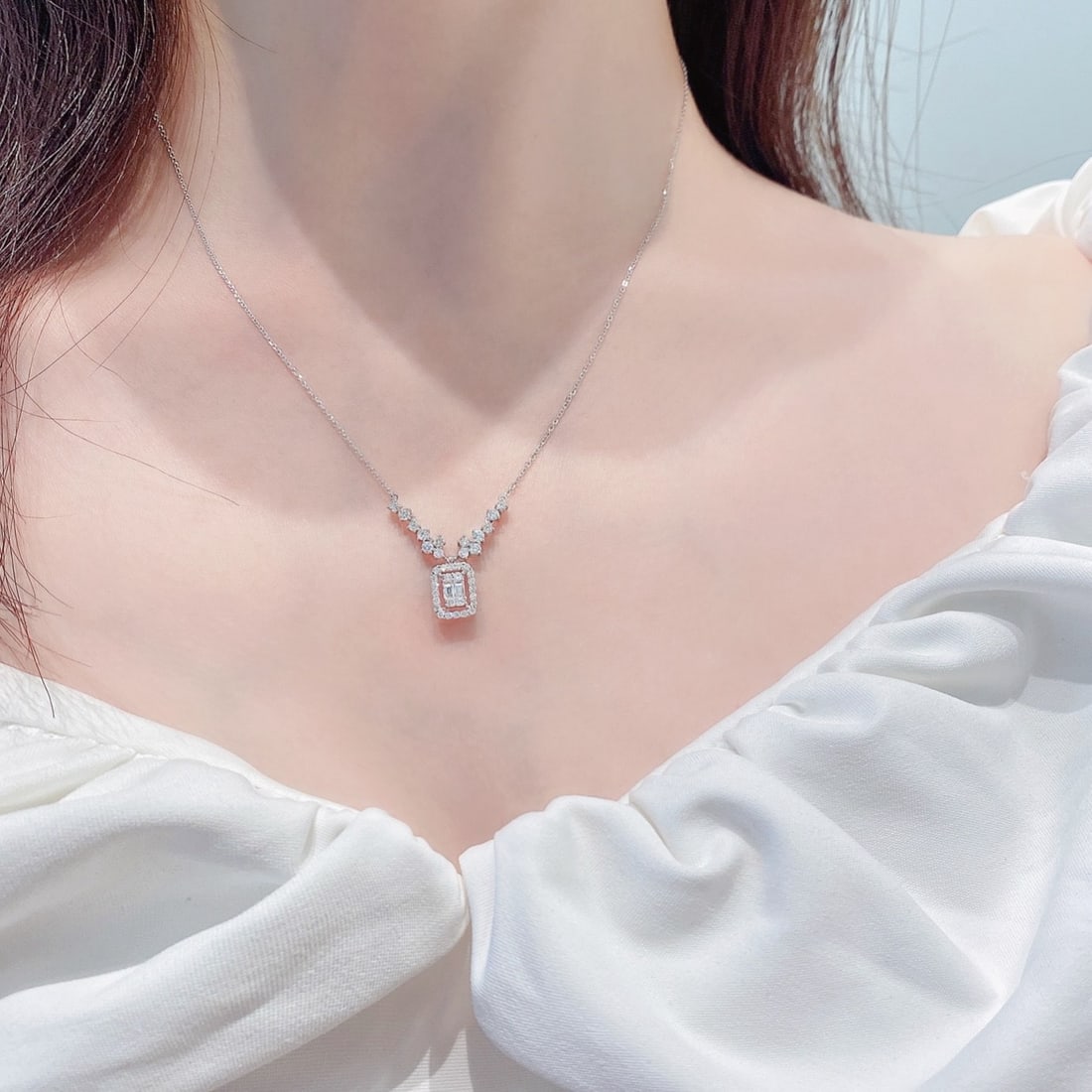 14k Gold 0.60 Ctw Natural H Diamond Necklace - 4