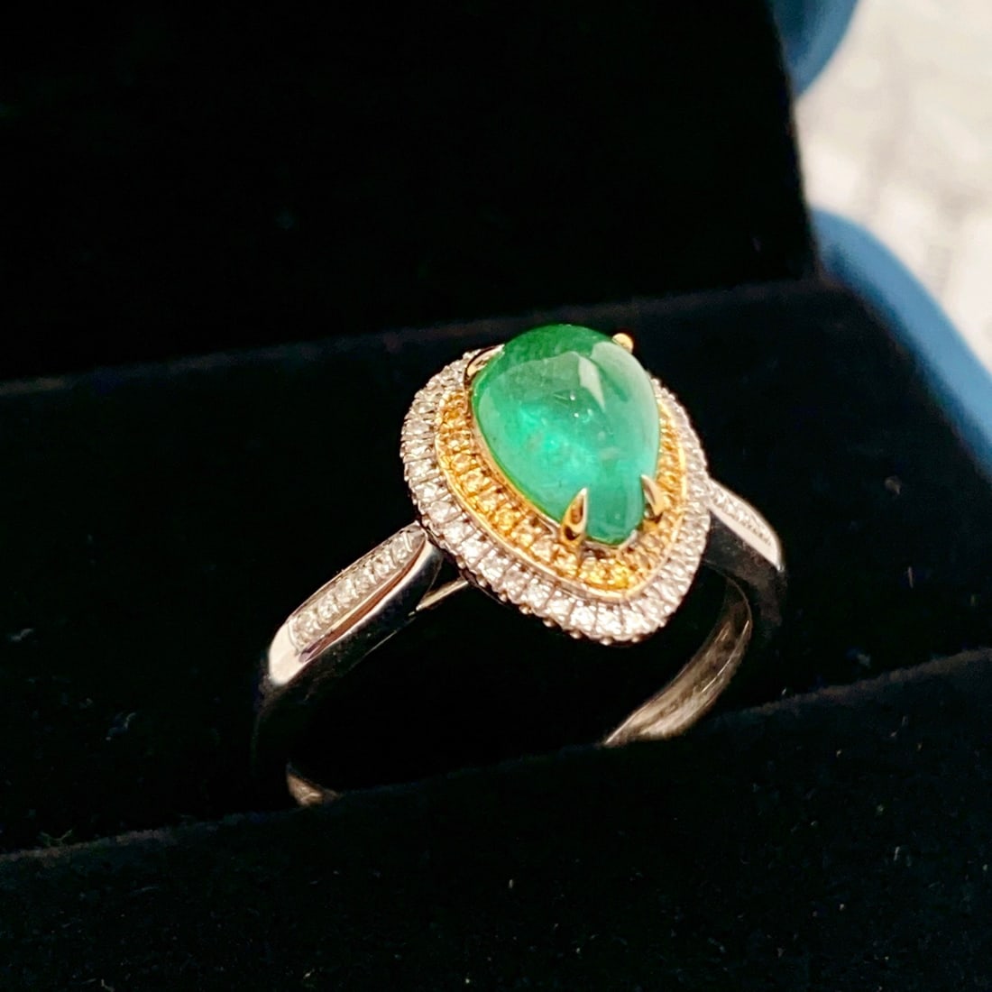 14k Gold 1.50 Ct Natural Emerald & Diamond Ring - 4