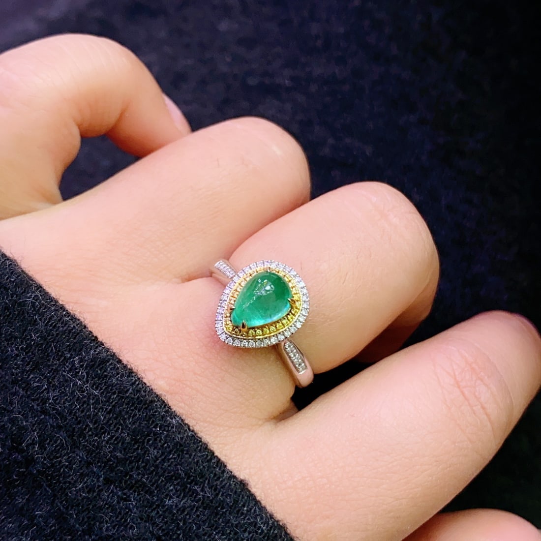 14k Gold 1.50 Ct Natural Emerald & Diamond Ring - 6