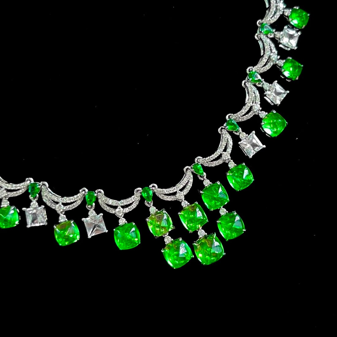 14k Gold 12.1 Ctw Natural Tsavorite & Sapphire Necklace - 2