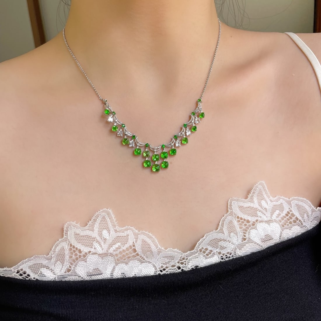 14k Gold 12.1 Ctw Natural Tsavorite & Sapphire Necklace - 4