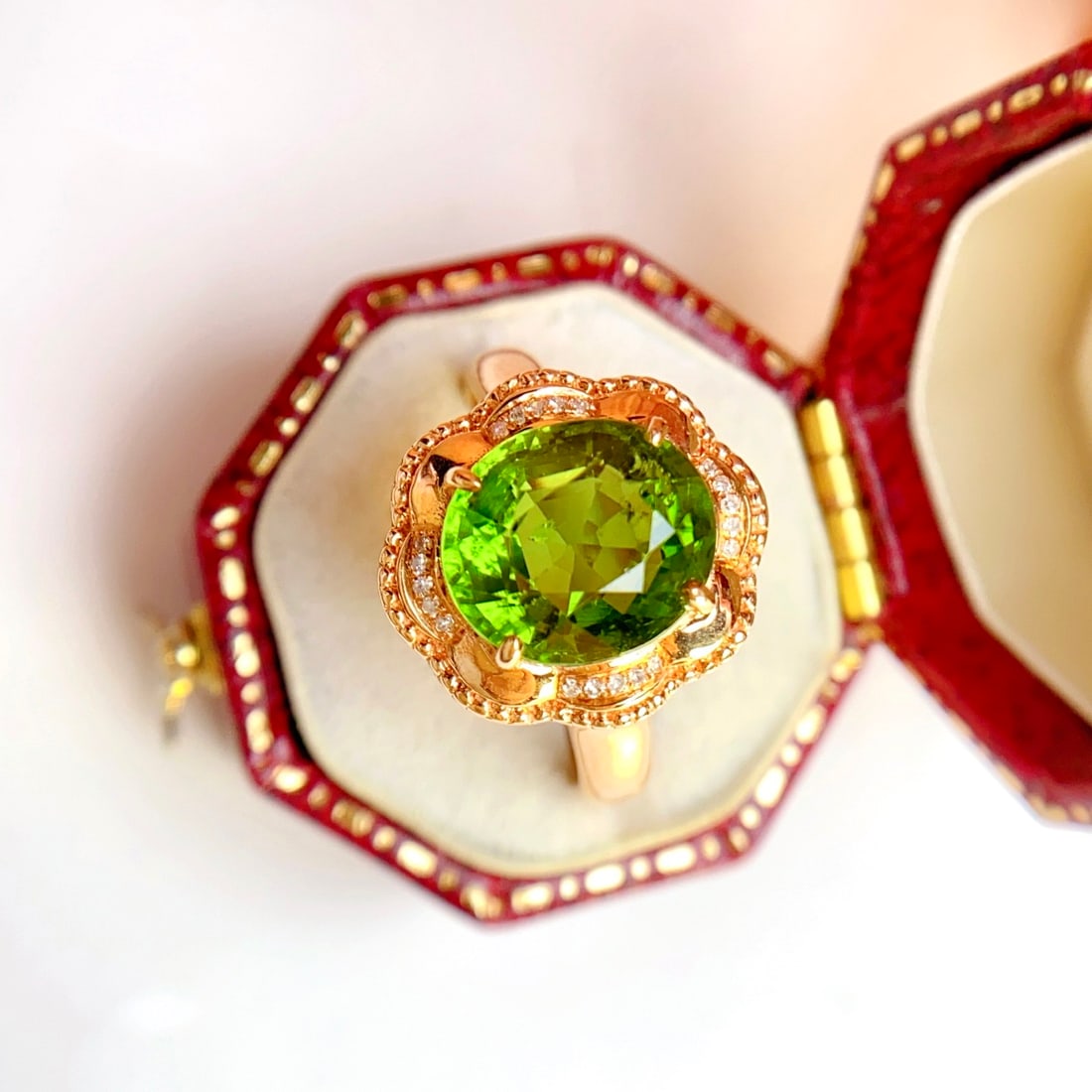 14k Gold 3.45 Ct Natural Tourmaline & Diamond Ring: Ref:231126098 // gold content:14k gold // ring size:7. 25us // // main gemstone:tourmaline // shape:oval // carat weight:3. 45ct // color:green // treatment:natural // // adjacent gemstone 2 : diamond