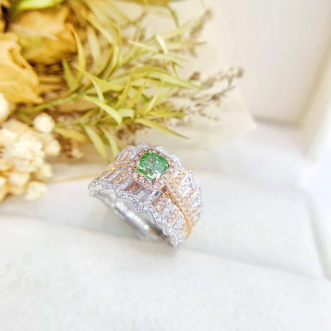 14k Gold 1.18 Ctw Natural Green Diamond & Diamond Ring - 4