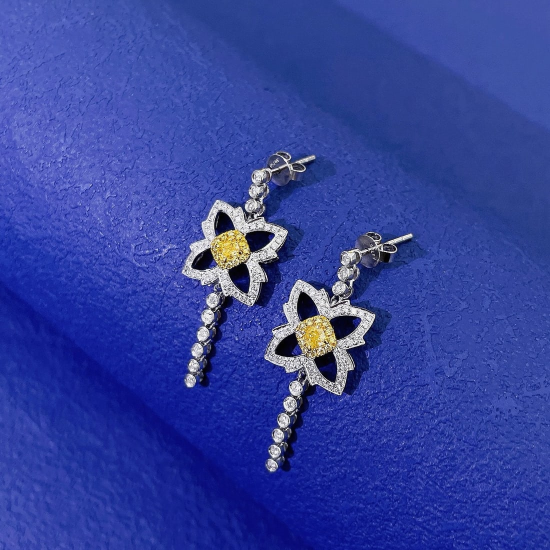 14k Gold 0.81 Ctw Natural Yellow Diamond & Diamond Earrings - 4