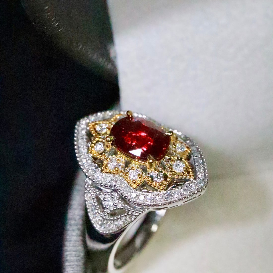 14k Gold 1.66 Ctw Natural Ruby & Diamond Ring - 3