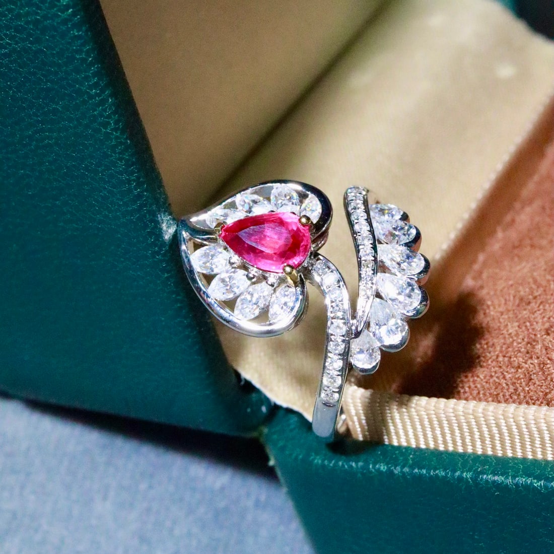 14k Gold 1.00 Ctw Natural Ruby & Diamond Ring - 3