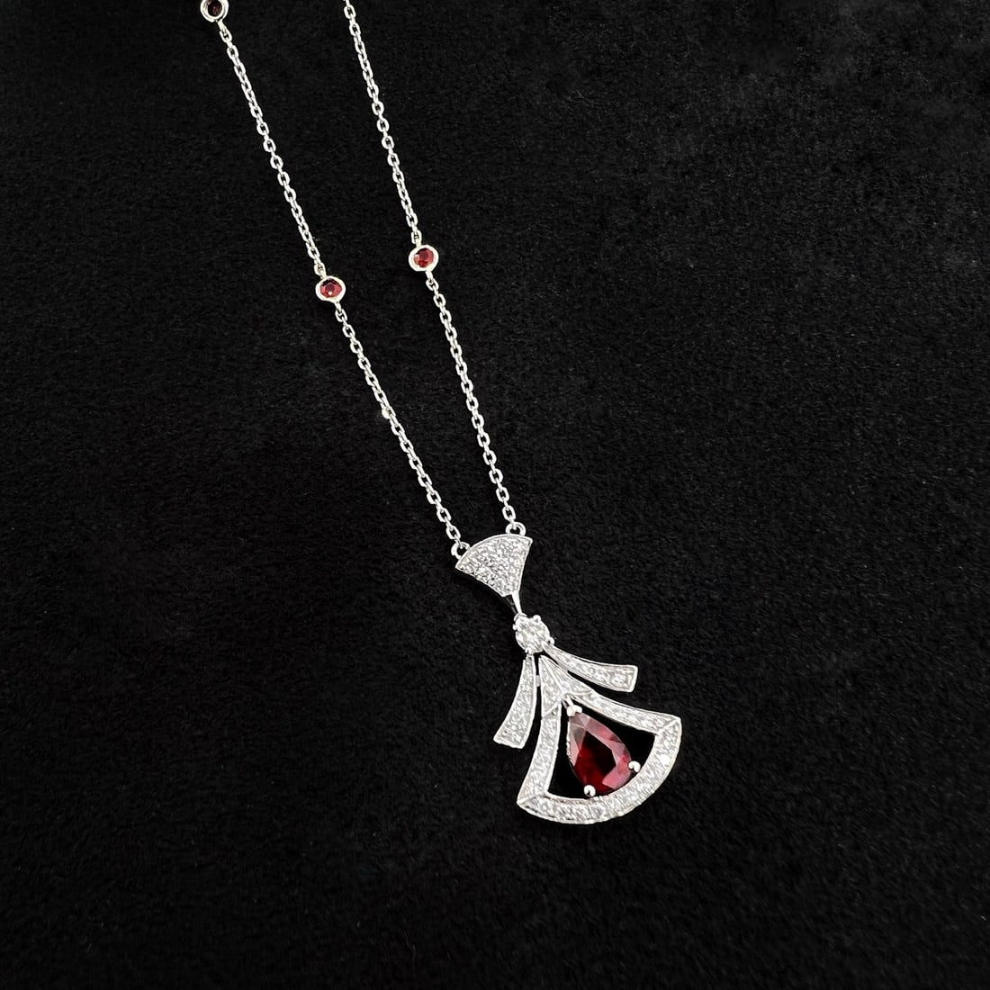 14k Gold 1.16 Ctw Vivid Red Natural Ruby & Diamond Necklace - 3