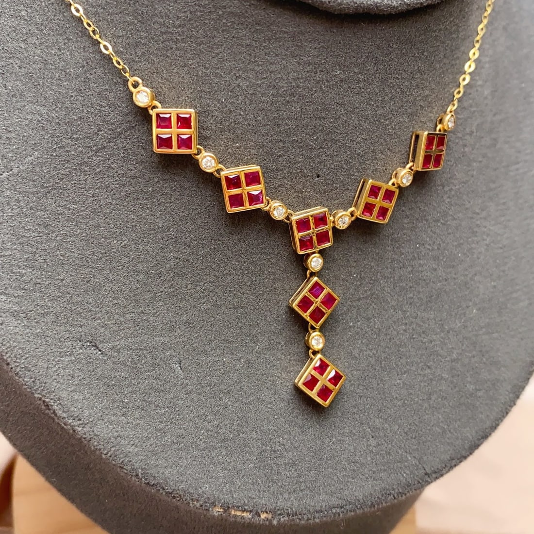 14k Gold 2.40 Ct Natural Ruby & Diamond Necklace - 6