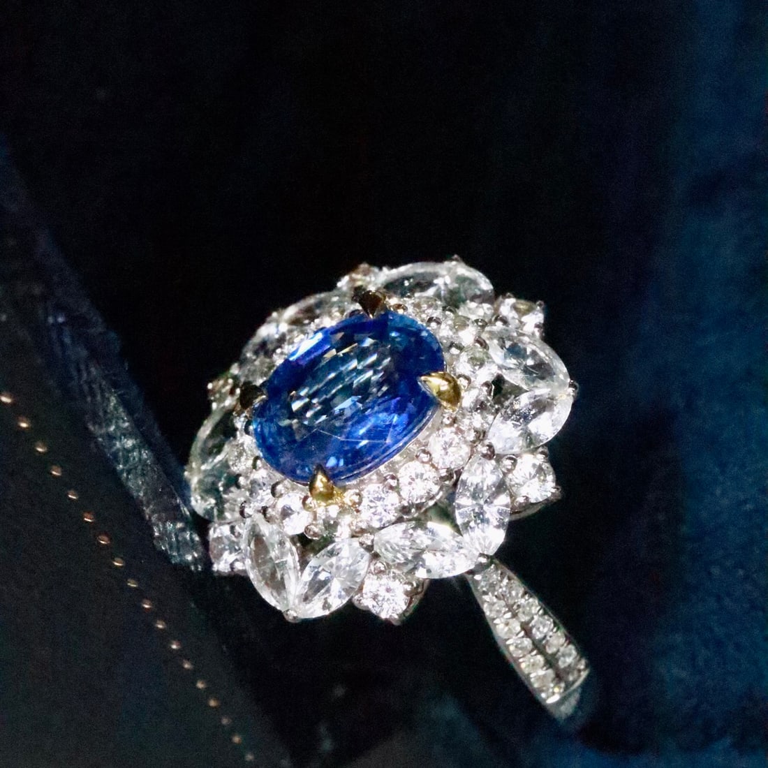 14k Gold 1.58 Ctw Natural Sapphire & Diamond Ring - 3