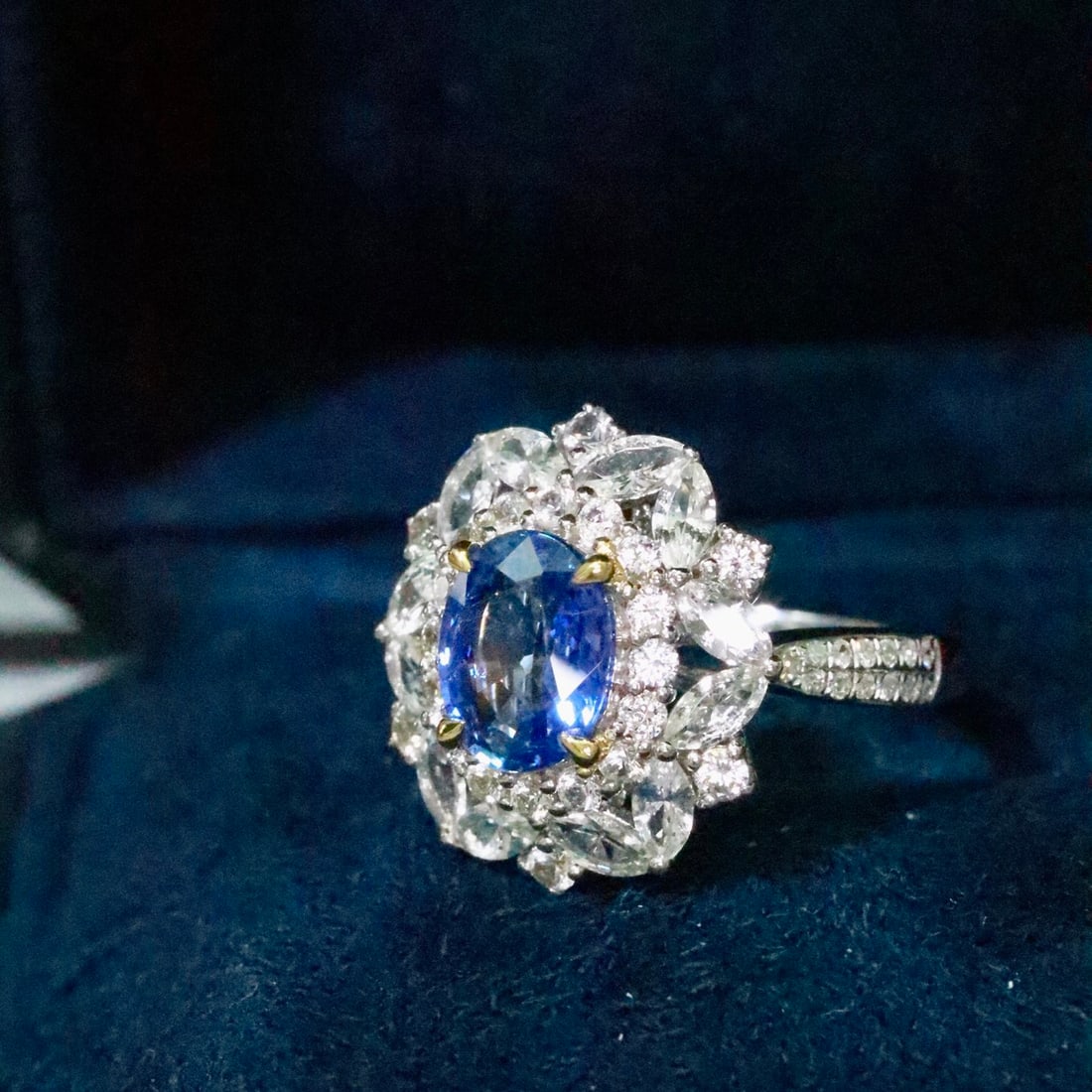 14k Gold 1.58 Ctw Natural Sapphire & Diamond Ring - 4