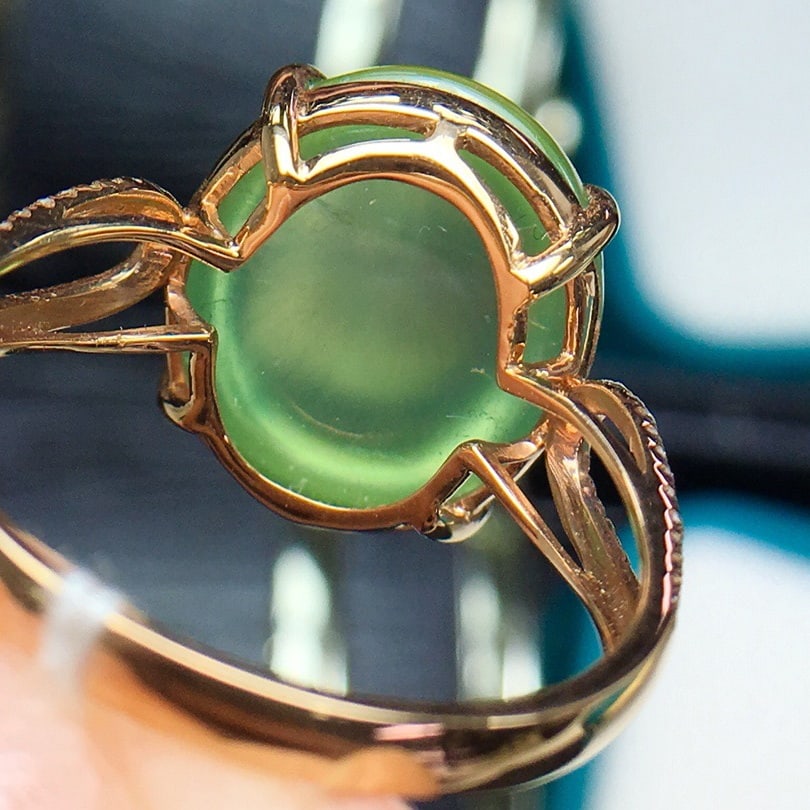 14k Gold 9.5 Ct Natural Prehnite & Diamond Ring - 5