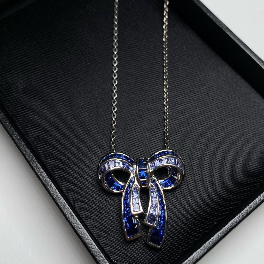 14k Gold 1.85 Ctw Natural Sapphire & Tanzanite Pendant( Without Chain ): Ref:231126168 // gold content:14k gold // main gemstone:sapphire // shape:square // carat weight:1. 30ct // color:blue // treatment:natural // // adjacent gemstone 2 : tanzanite // shape:square // car