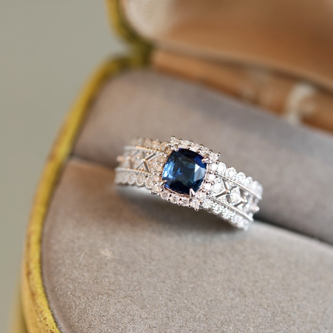 14k Gold 1.72 Ctw Natural Sapphire & Diamond Ring - 2