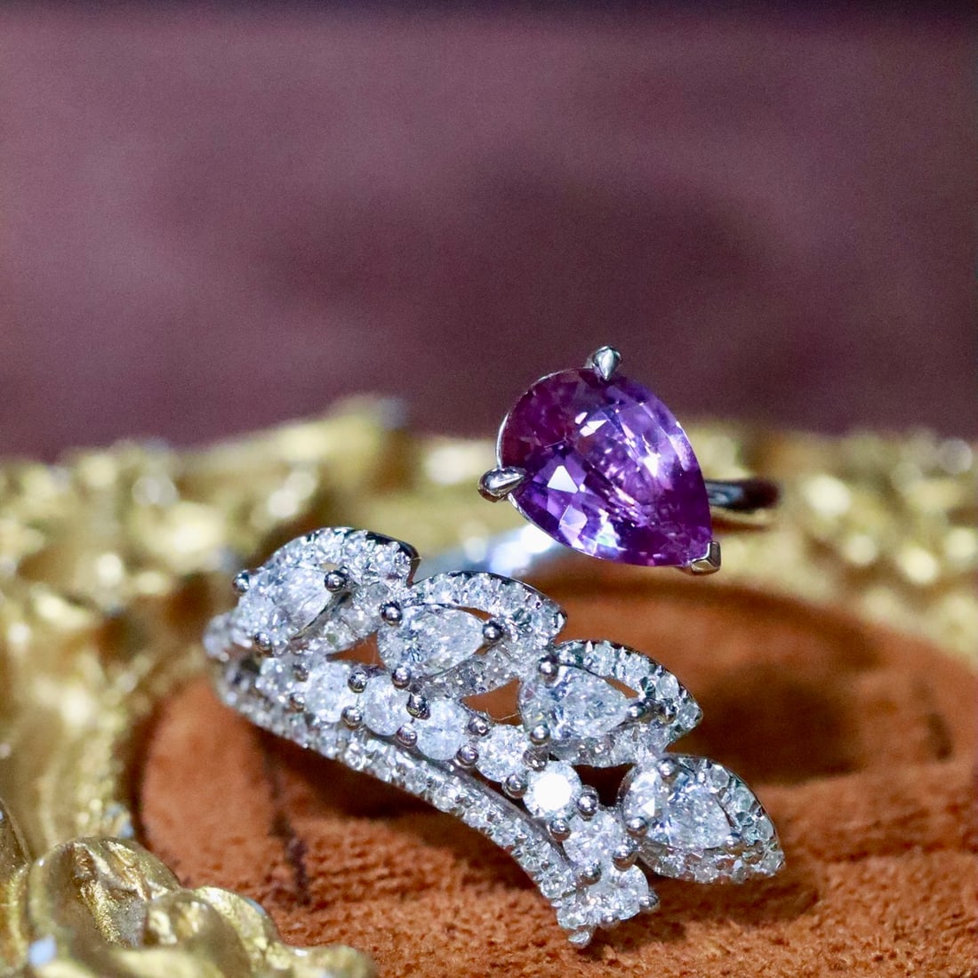 14k Gold 1.63 Ctw Natural Sapphire & Diamond Ring: Ref:231126195 // gold content:14k gold // ring size:7. 25us // // main gemstone:sapphire // shape:pear // carat weight:0. 96ct // color:purple // treatment:natural // // adjacent gemstone 2 : diamond