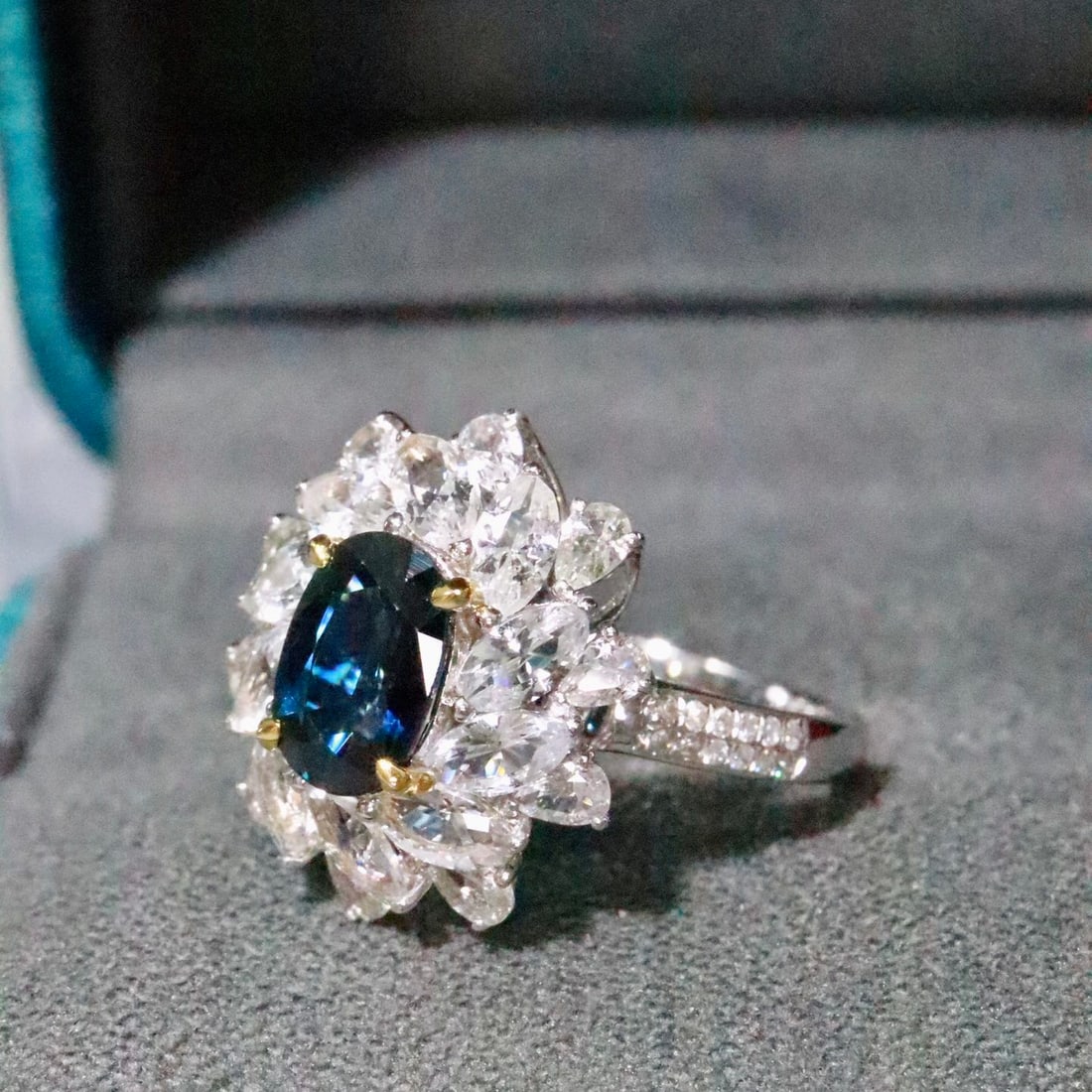 14k Gold 1.47 Ctw Natural Sapphire & Diamond Ring - 2