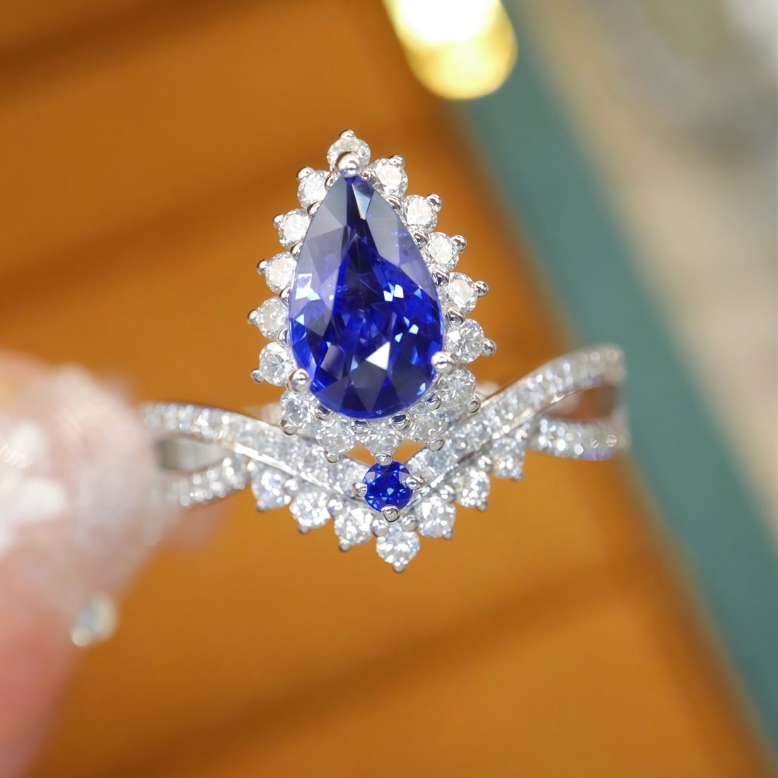 14k Gold 1.66 Ctw Natural Sapphire & Diamond Ring: Ref:231126202 // gold content:14k gold // ring size:7. 25us // // main gemstone:sapphire // shape:pear // carat weight:1. 16ct // color:blue // treatment:natural // // adjacent gemstone 2 : diamond //