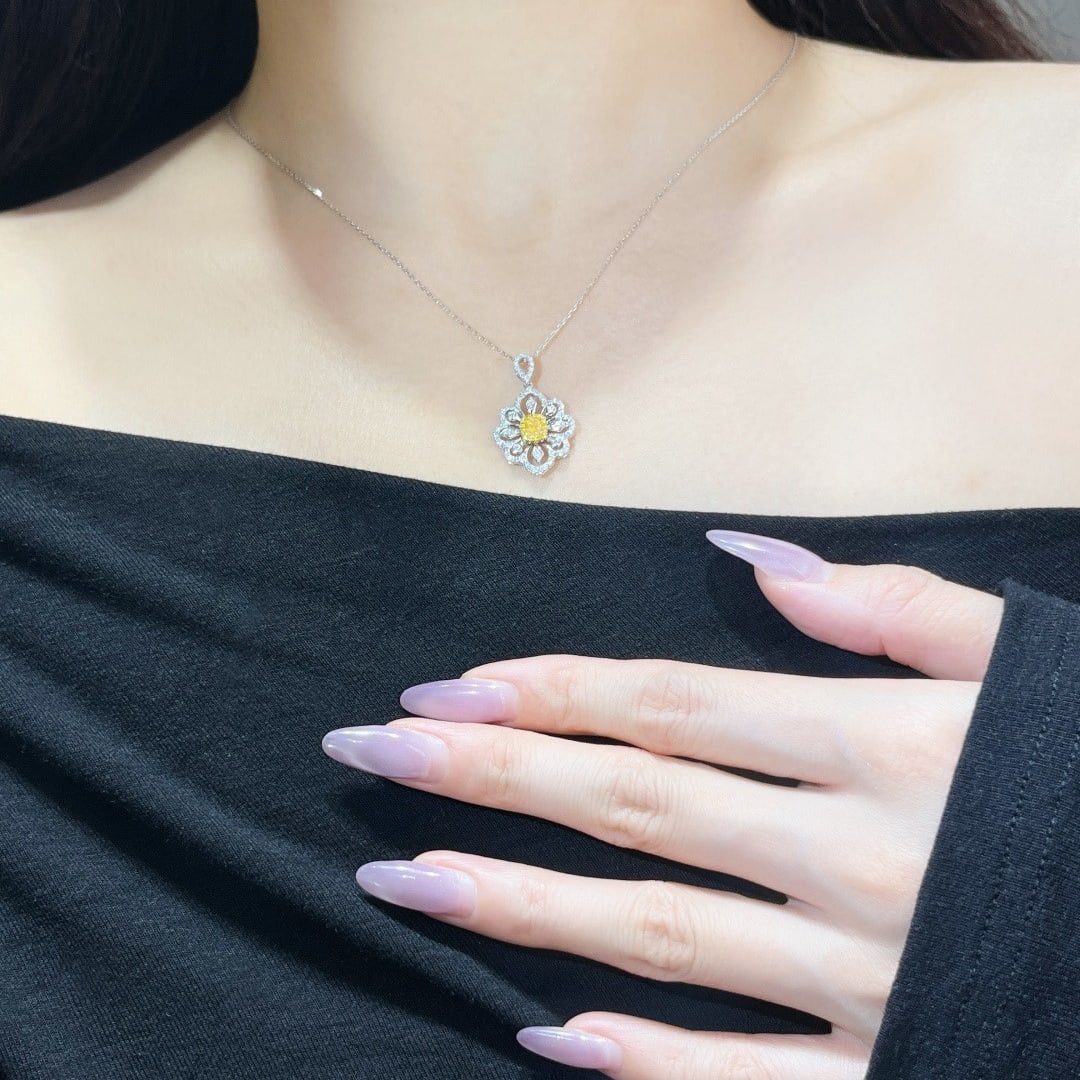 14k Gold 0.62 Ctw Natural Yellow Diamond & Diamond Necklace - 3