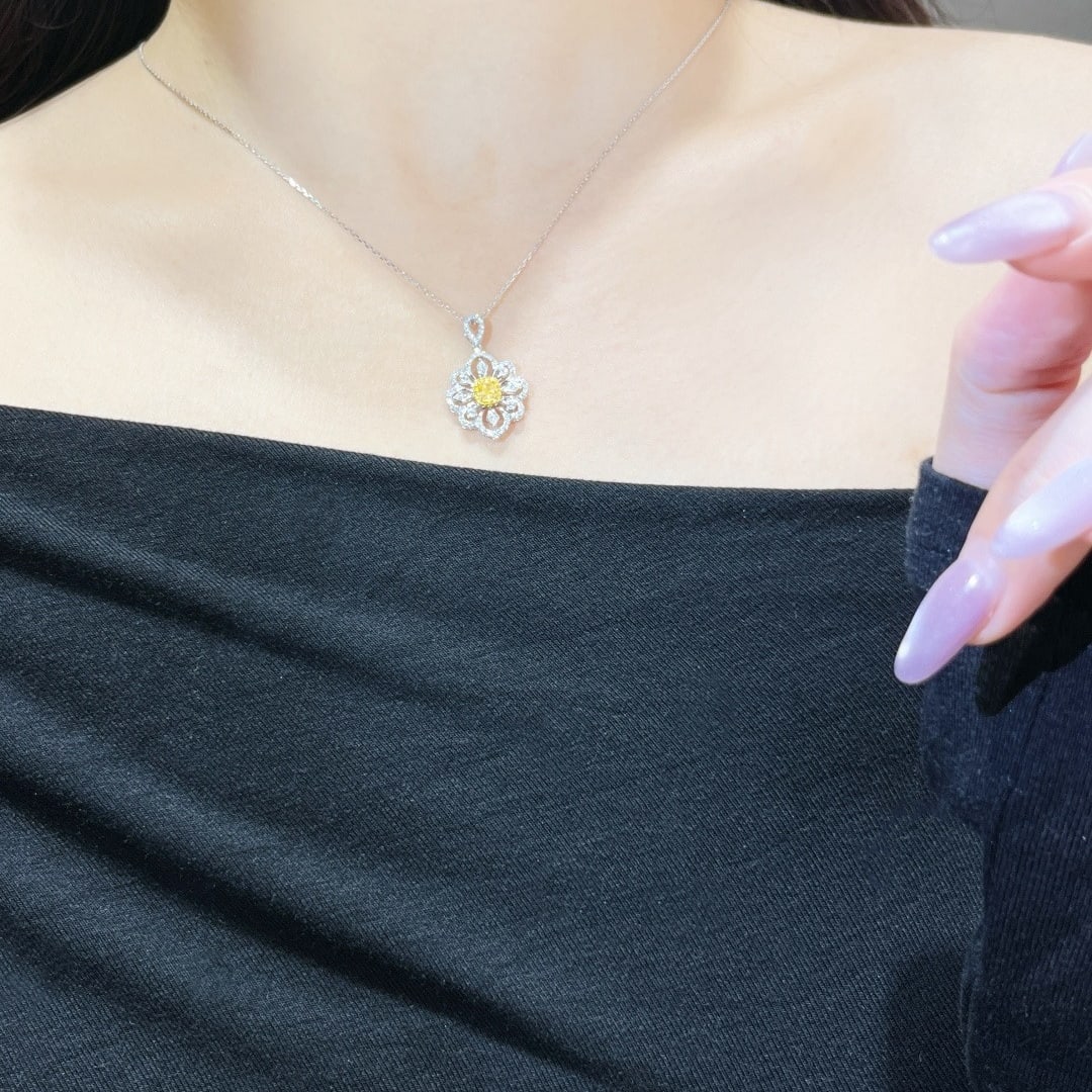 14k Gold 0.62 Ctw Natural Yellow Diamond & Diamond Necklace - 4